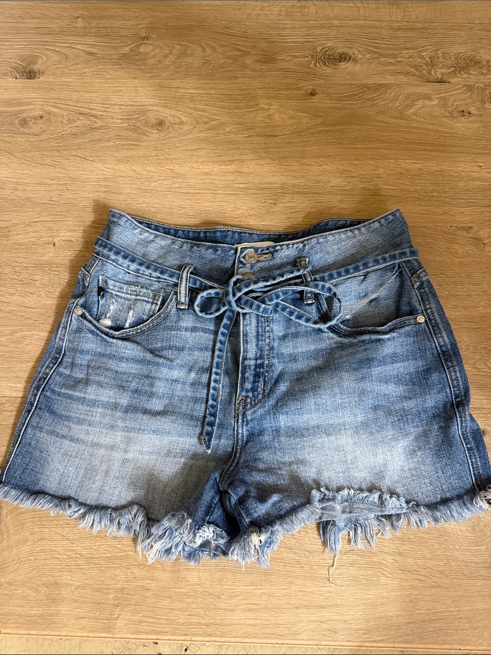 Kan can Tie-Waist Light Blue Denim Women's Jean Shorts